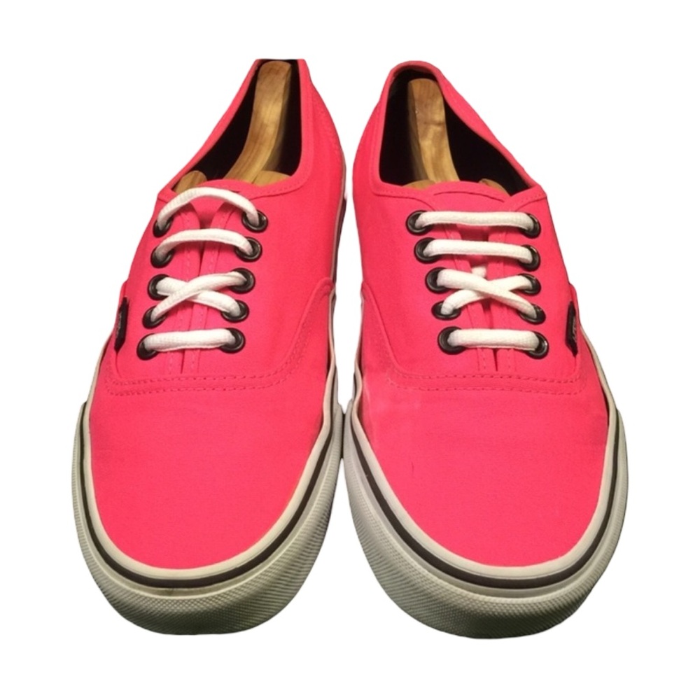 Vans Women's Vibrant Pink Sneakers